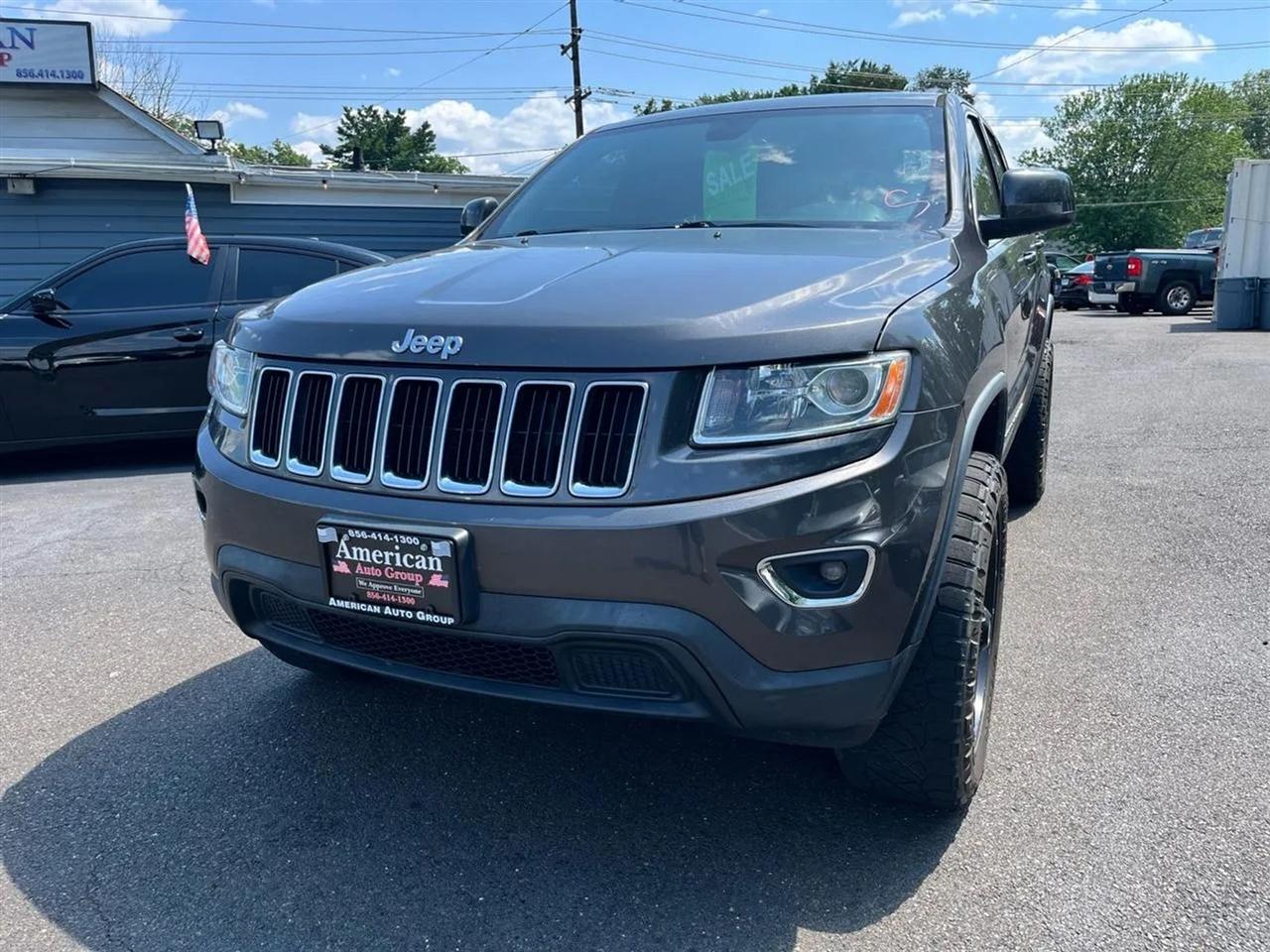 Jeep Grand Cherokee Laredo 4WD 2015