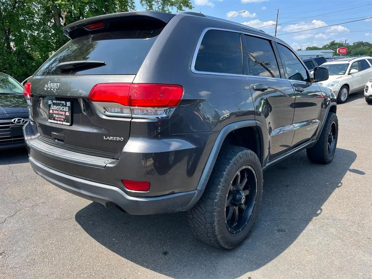 Jeep Grand Cherokee Laredo 4WD 2015