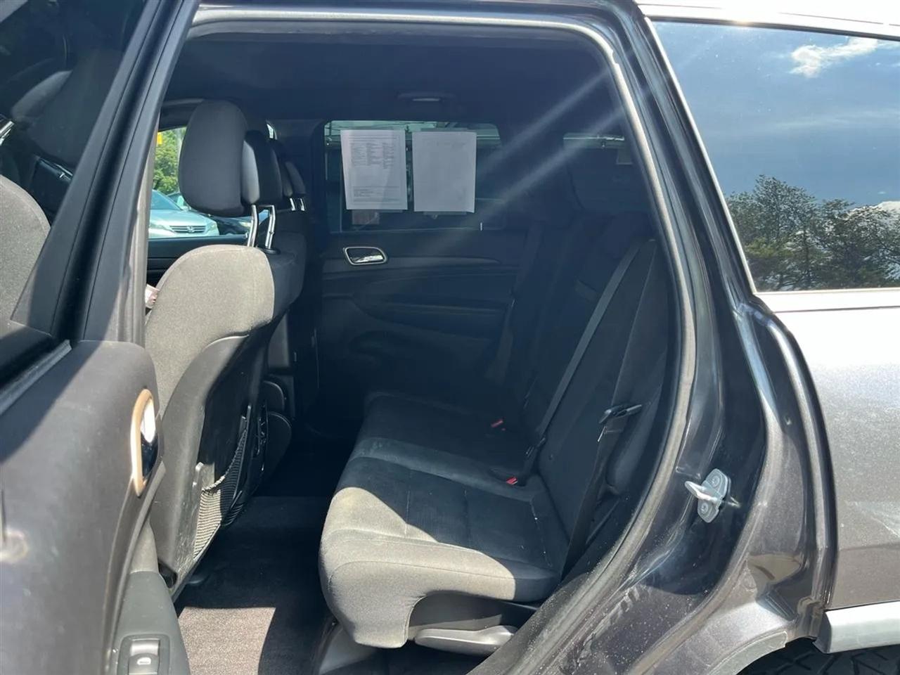 Jeep Grand Cherokee Laredo 4WD 2015