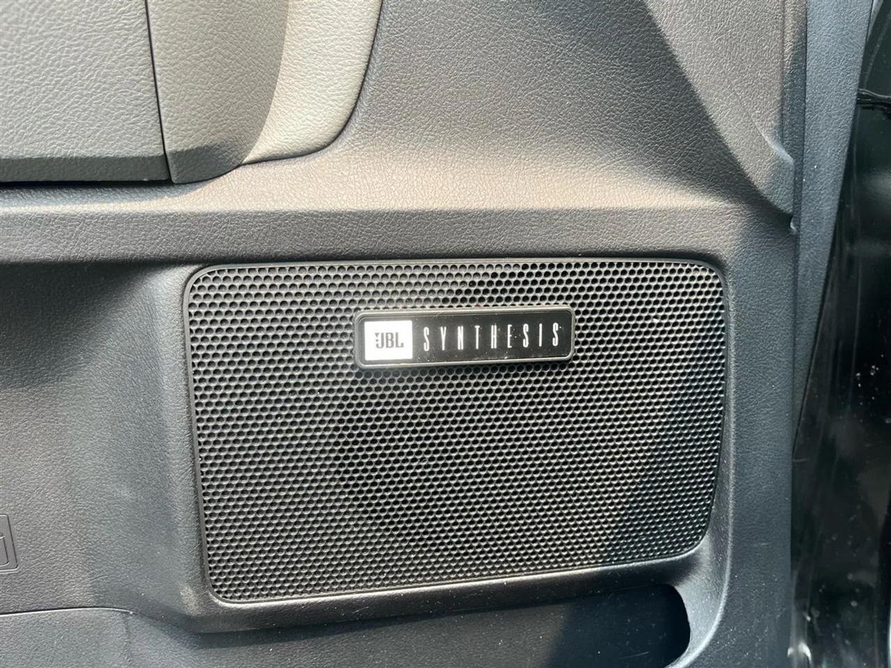Toyota Sequoia Plantium 4WD 2011
