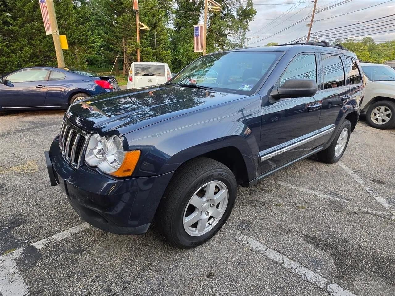 Jeep Grand Cherokee Laredo 4WD 2010