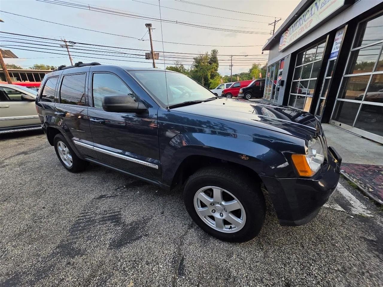 Jeep Grand Cherokee Laredo 4WD 2010