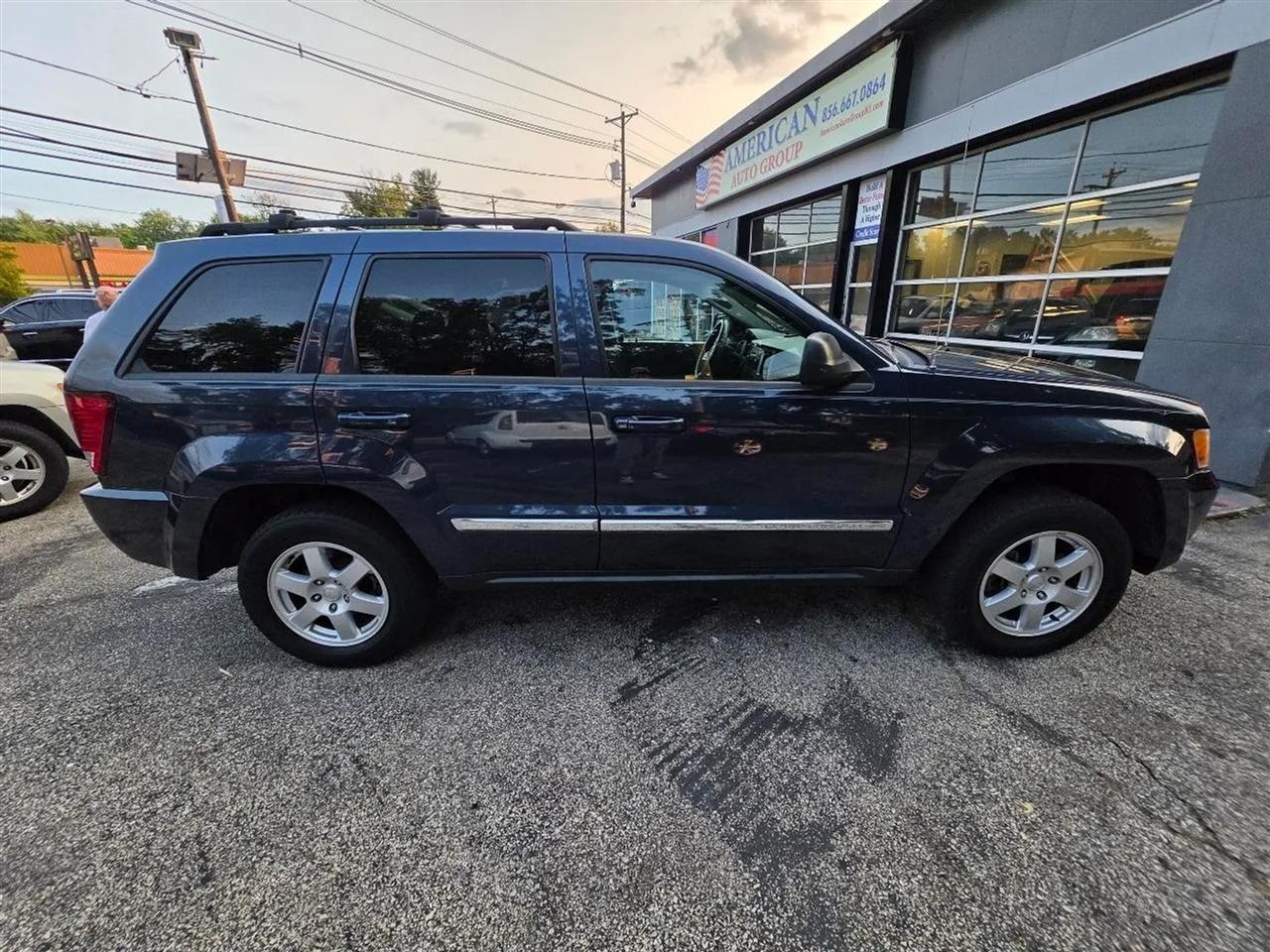 Jeep Grand Cherokee Laredo 4WD 2010