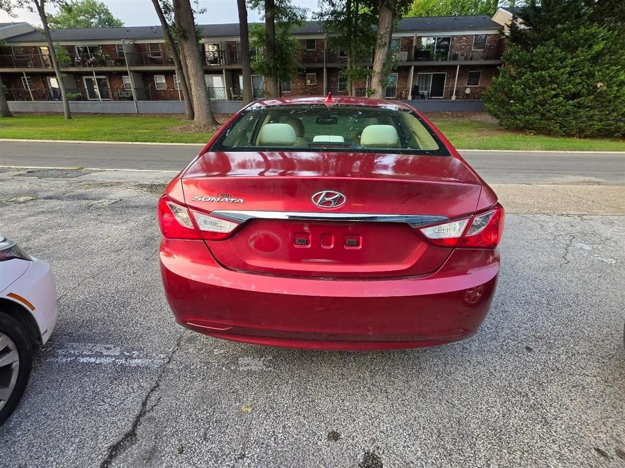 Hyundai Sonata GLS 2013