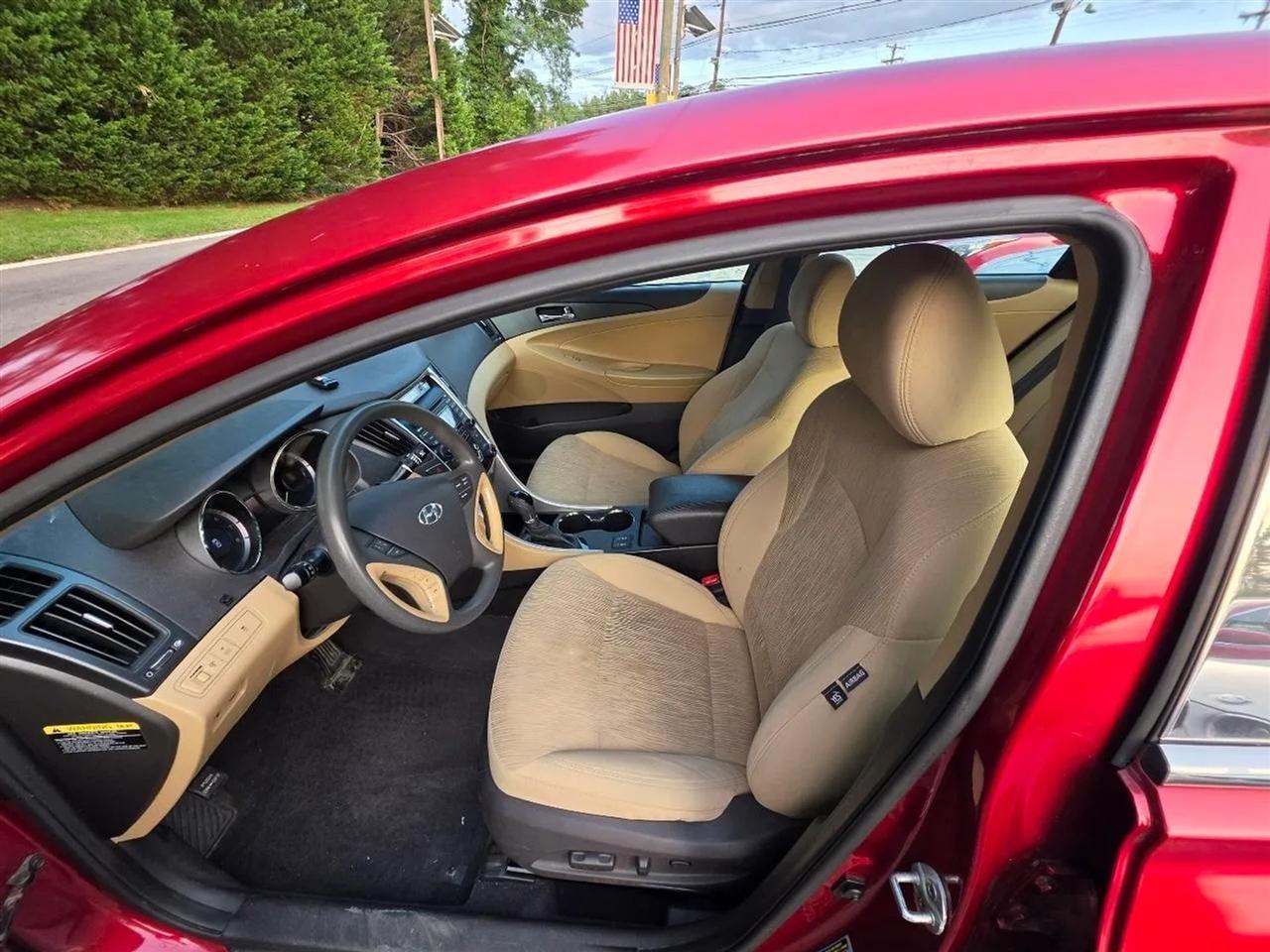 Hyundai Sonata GLS 2013