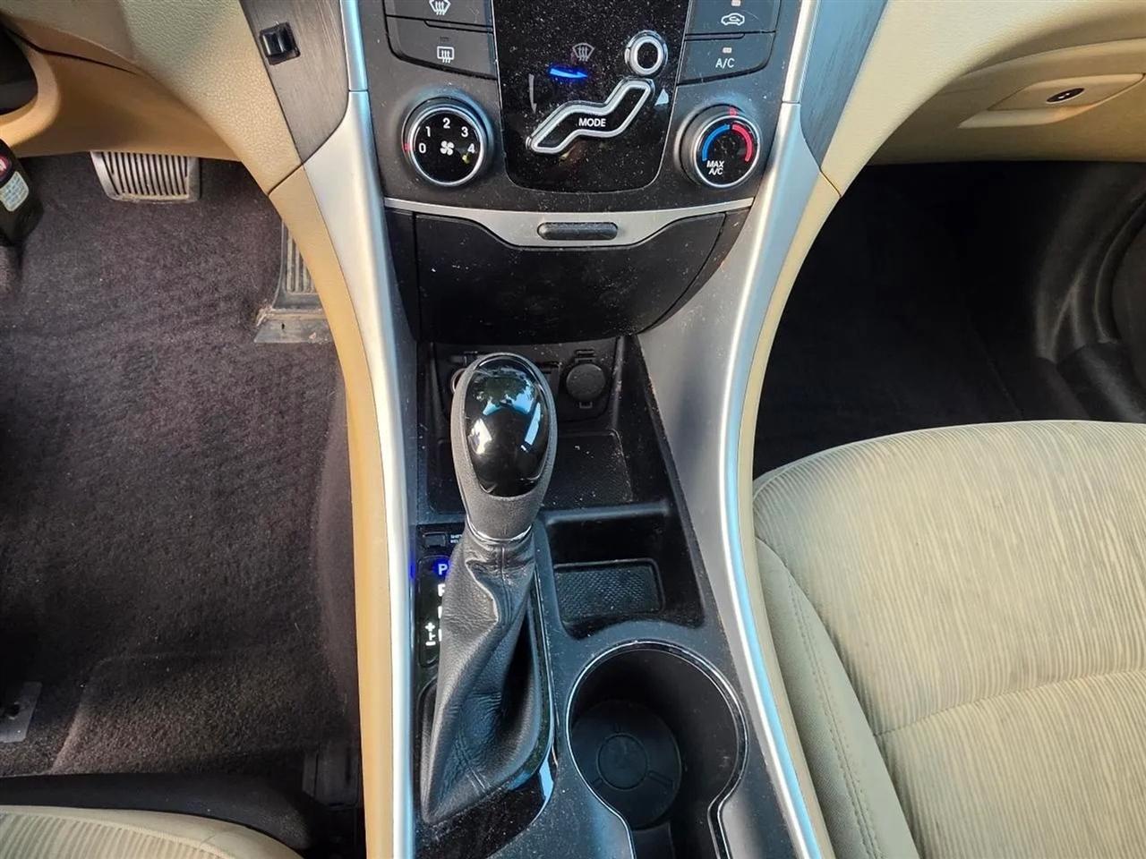 Hyundai Sonata GLS 2013