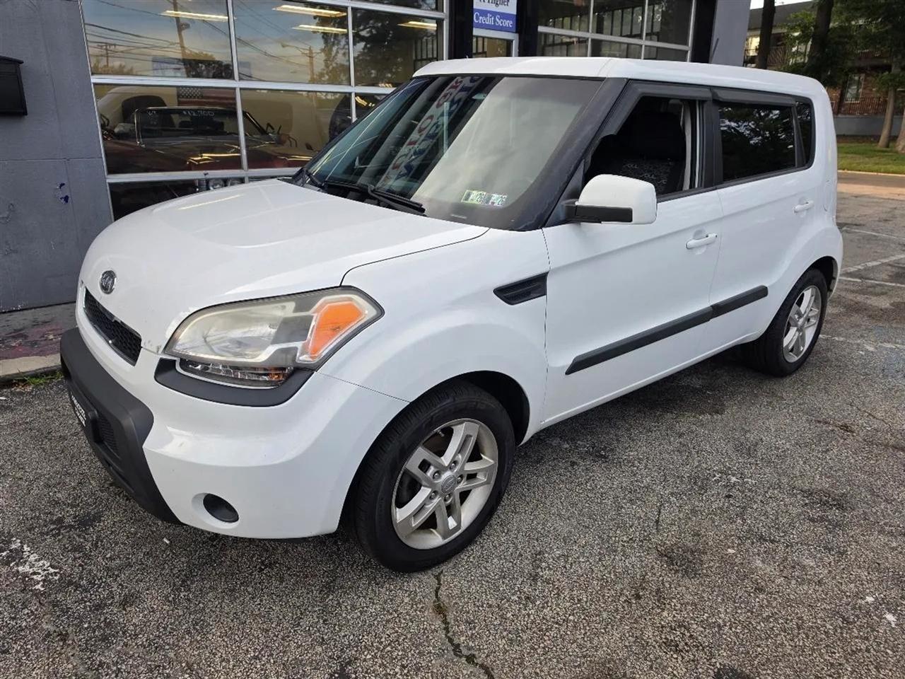 Kia Soul + 2011