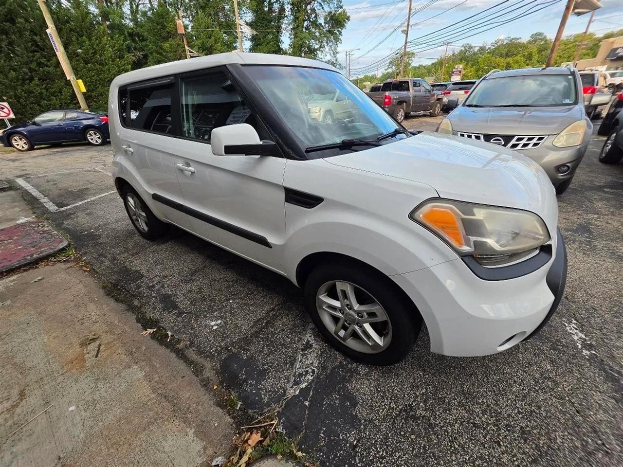 Kia Soul + 2011