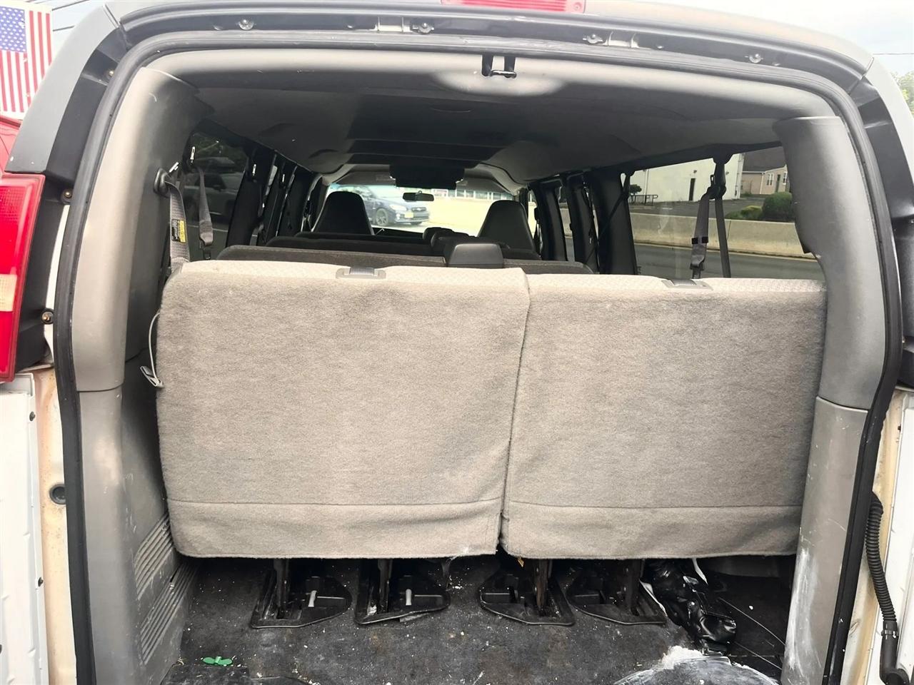 Chevrolet Express LS 3500 Extended 2008