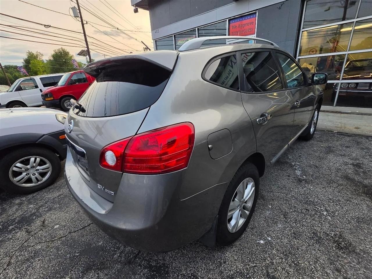 Nissan Rogue SV AWD 2013