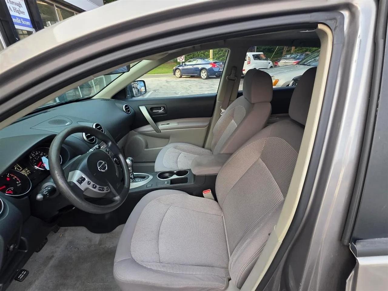 Nissan Rogue SV AWD 2013