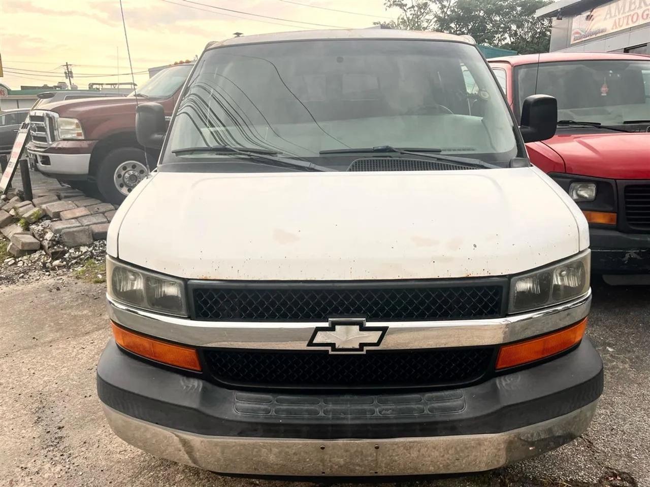 Chevrolet Express LS 3500 Extended 2008