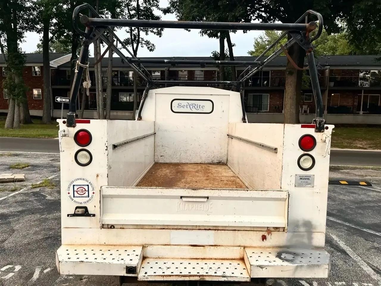 GMC Savana G3500 139 in. 2015