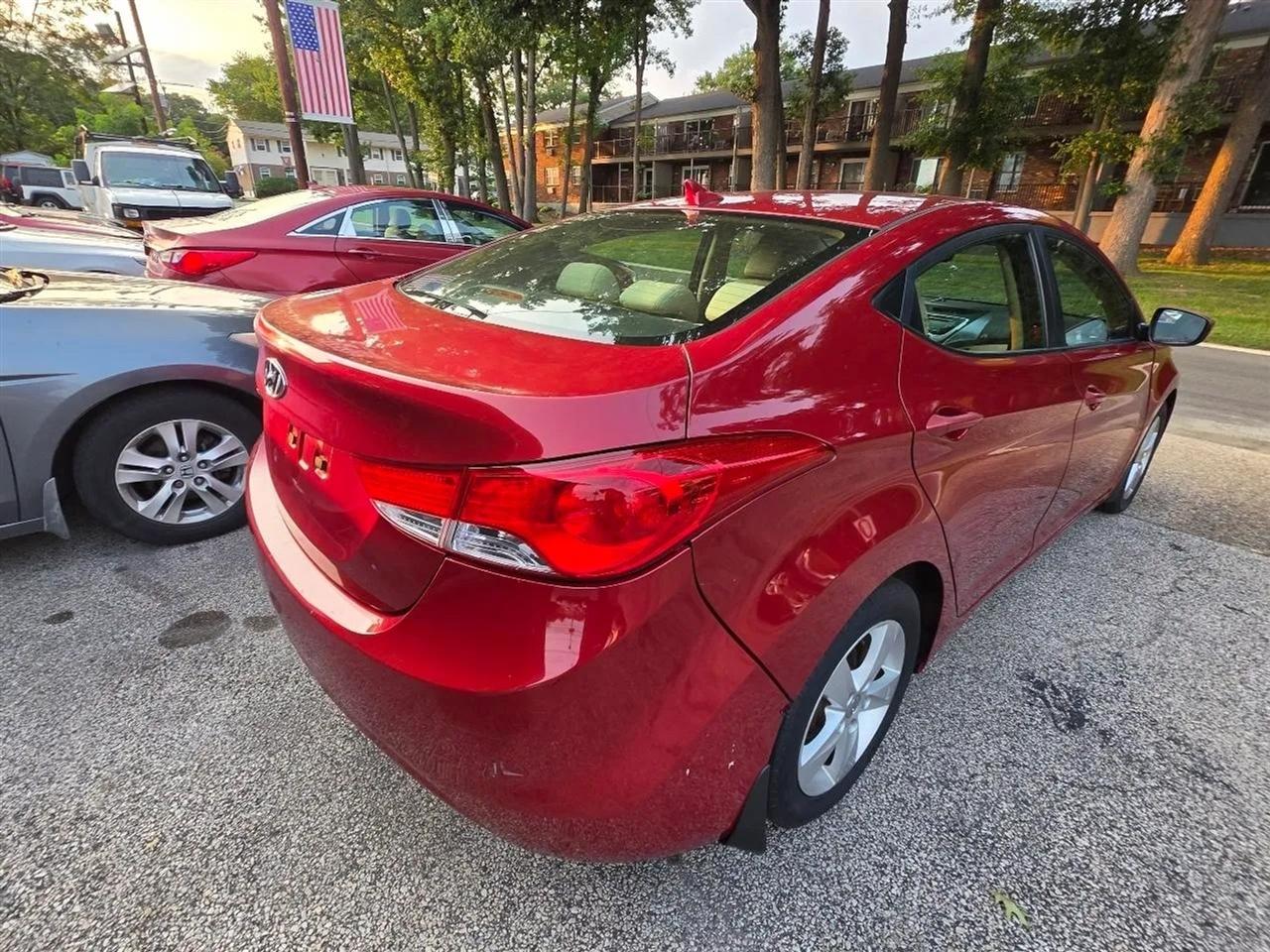 Hyundai Elantra GLS A/T 2012