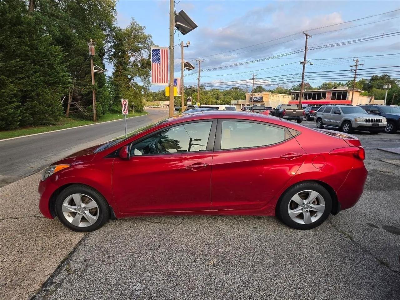 Hyundai Elantra GLS A/T 2012