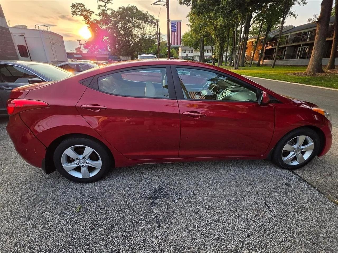 Hyundai Elantra GLS A/T 2012