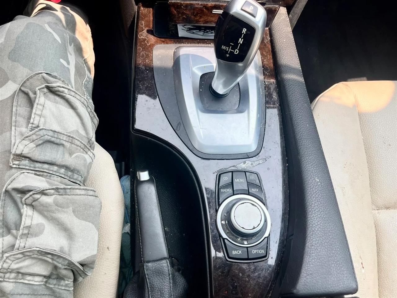 BMW 5-Series 535xi 2010