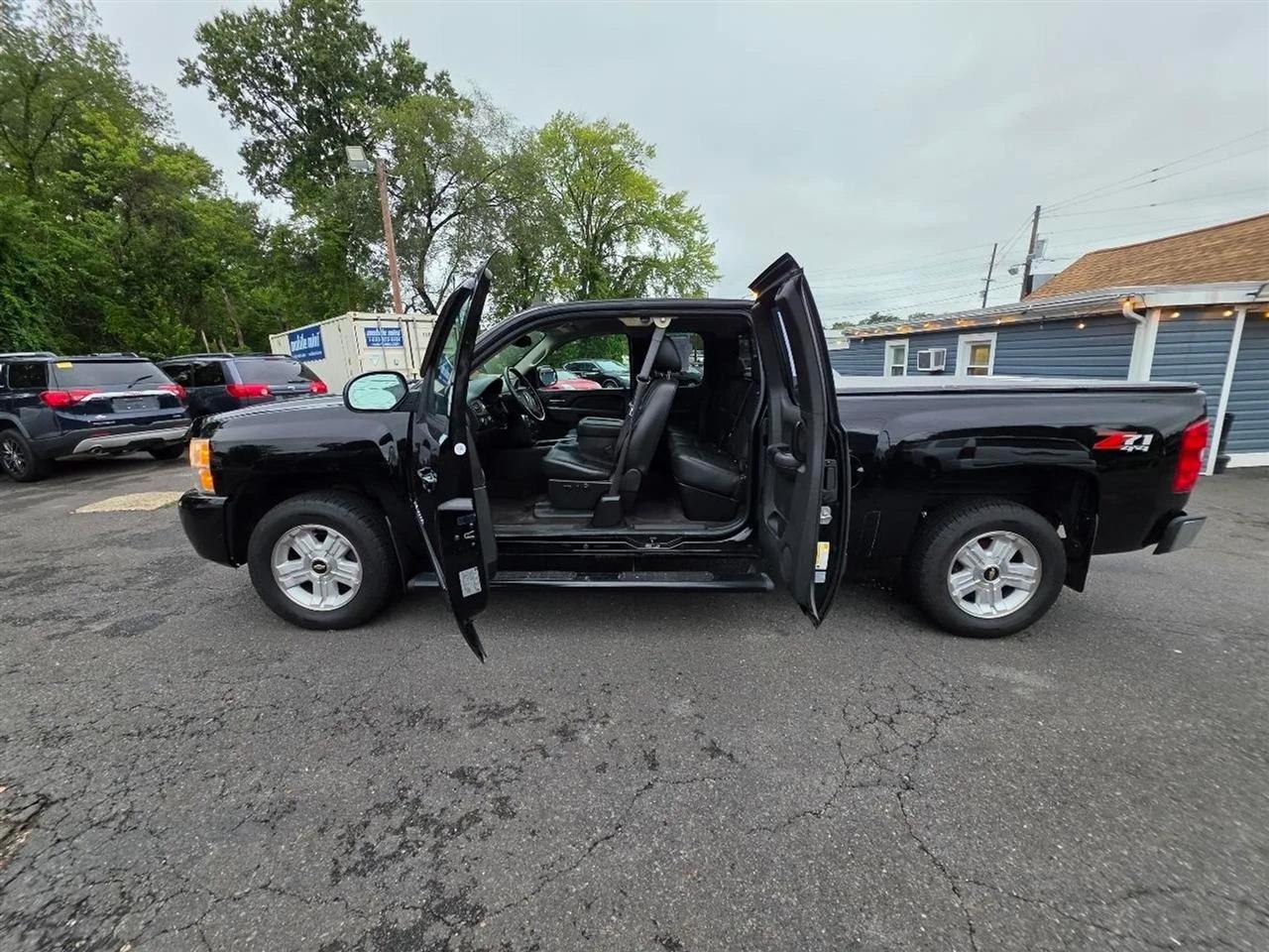 Chevrolet Silverado 1500 LTZ Ext. Cab 4WD 2013
