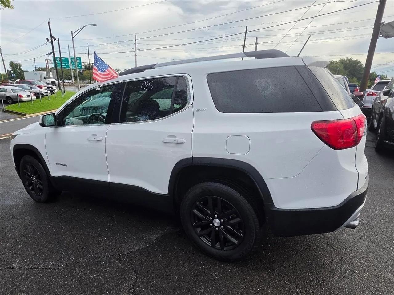 GMC Acadia SLT-1 FWD 2019
