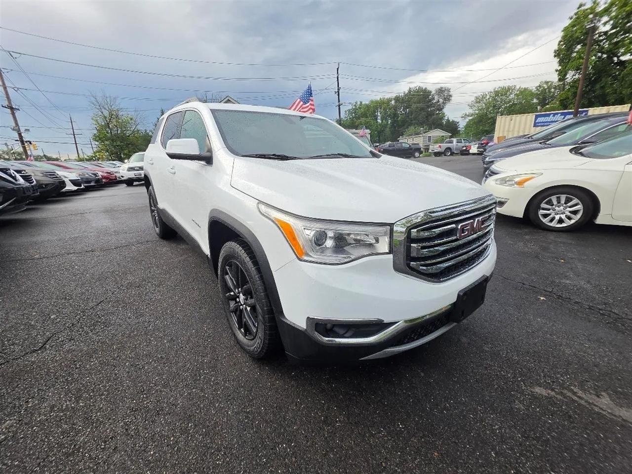 GMC Acadia SLT-1 FWD 2019