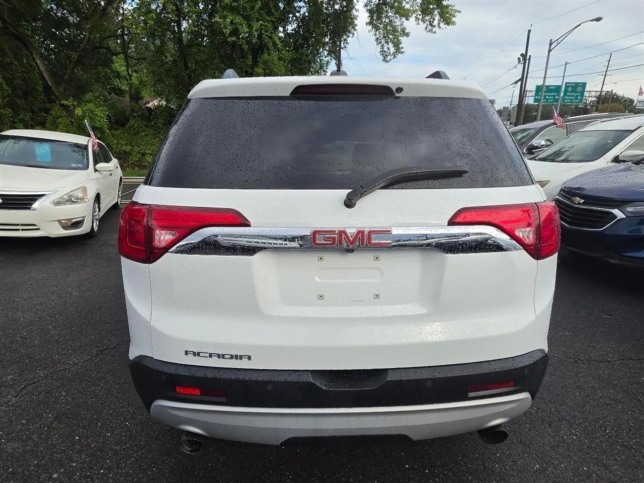 GMC Acadia SLT-1 FWD 2019