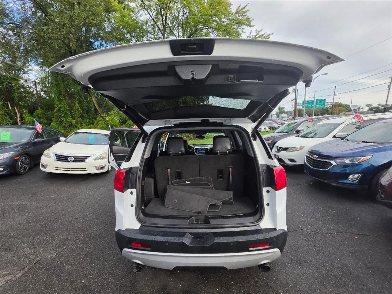 GMC Acadia SLT-1 FWD 2019