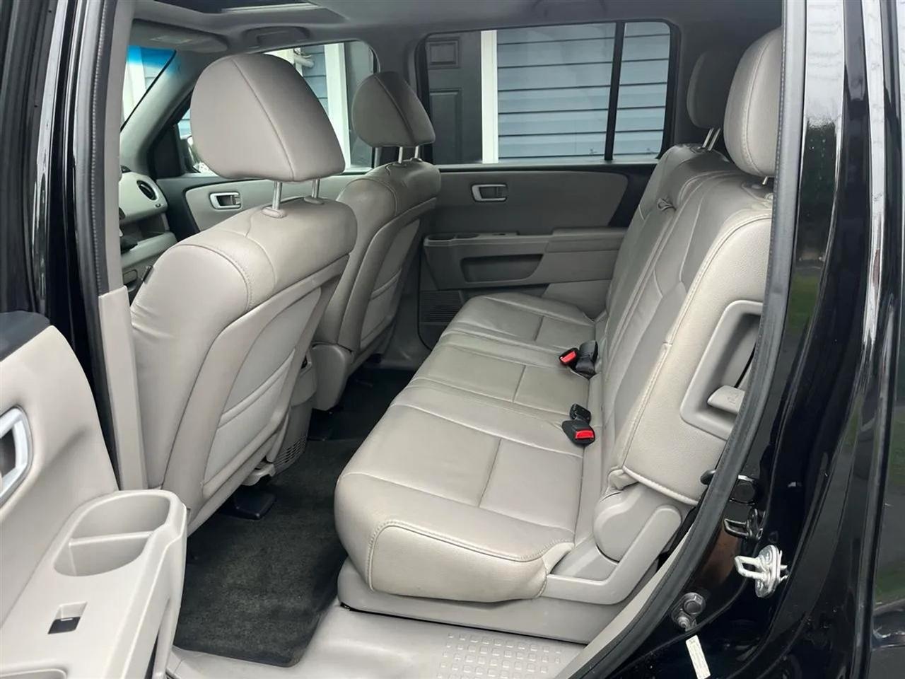 Honda Pilot EX-L 4WD 5-Spd AT with Navigation 2015