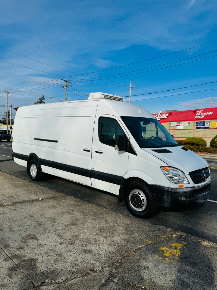 Mercedes-Benz Sprinter 3500 High Roof 170-in. WB EXT 2012