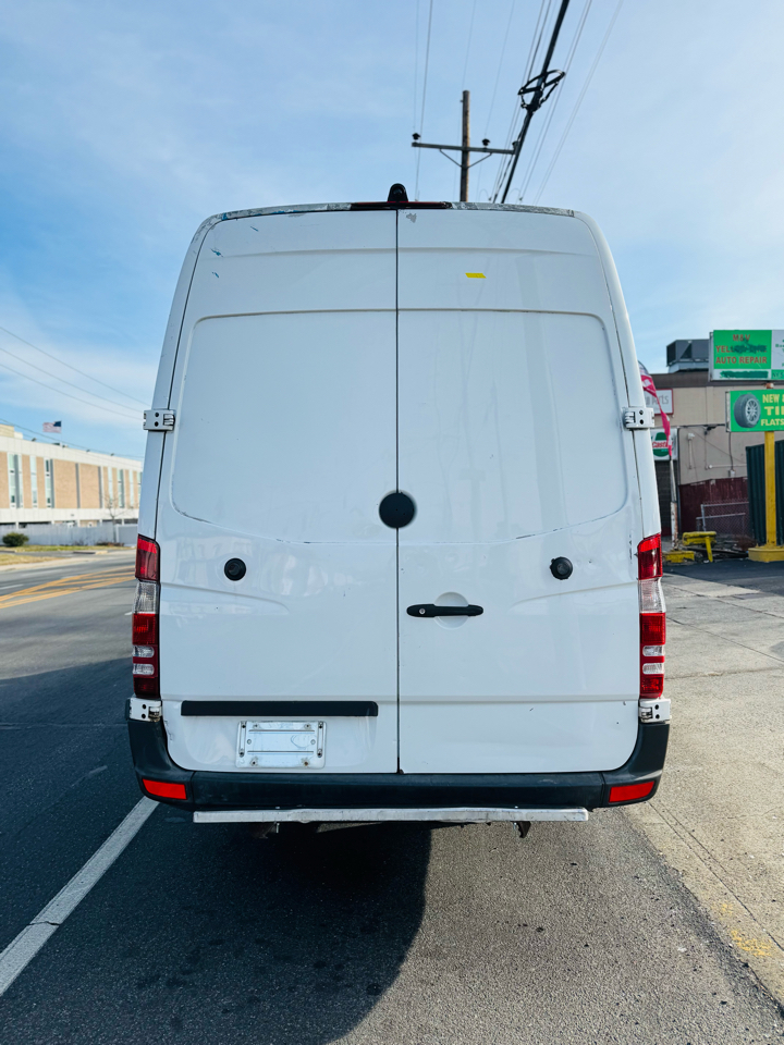 Mercedes-Benz Sprinter 3500 High Roof 170-in. WB EXT 2012