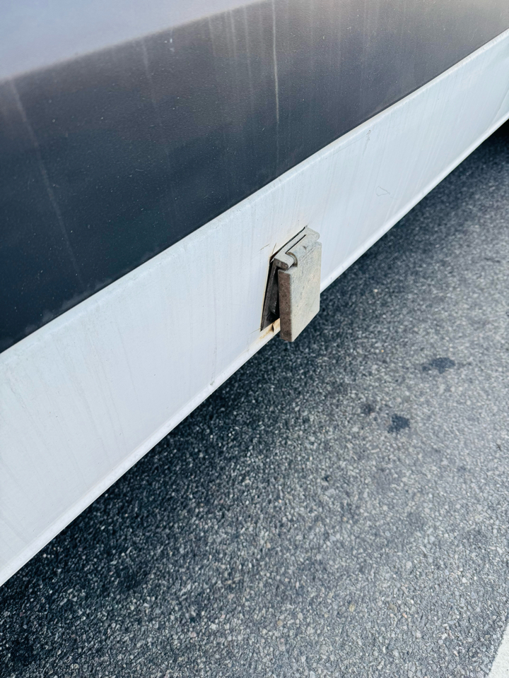 Mercedes-Benz Sprinter 3500 High Roof 170-in. WB EXT 2012