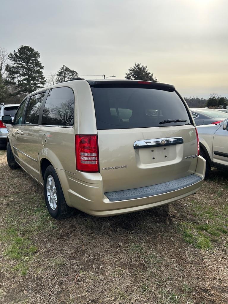 Chrysler Town & Country Touring 2010