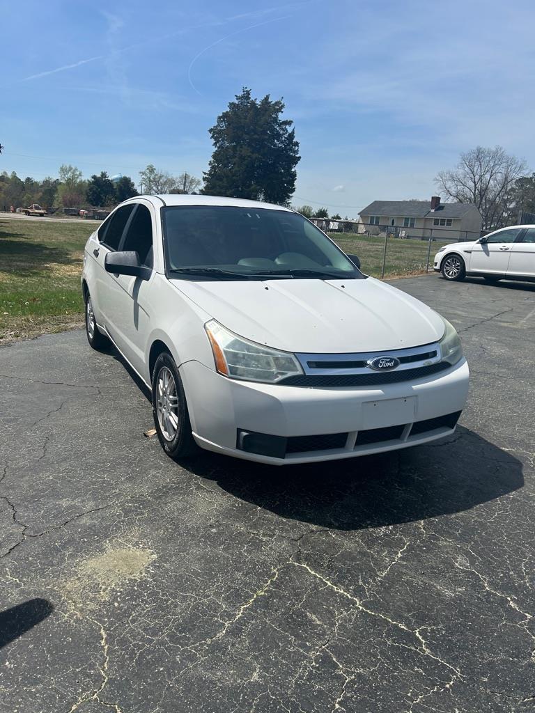 Ford Focus SE Sedan 2011