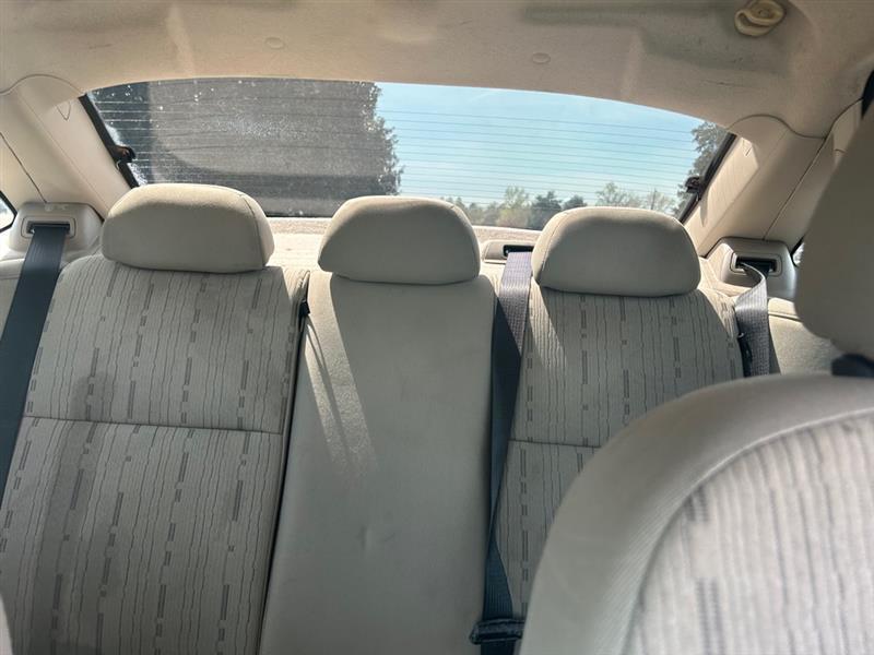 Ford Focus SE Sedan 2011