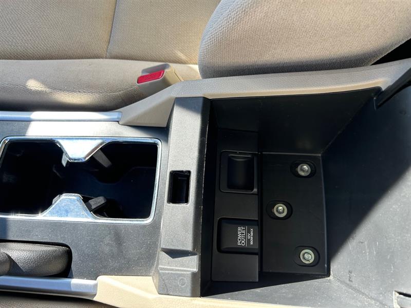 Honda Accord LX Sedan CVT 2013