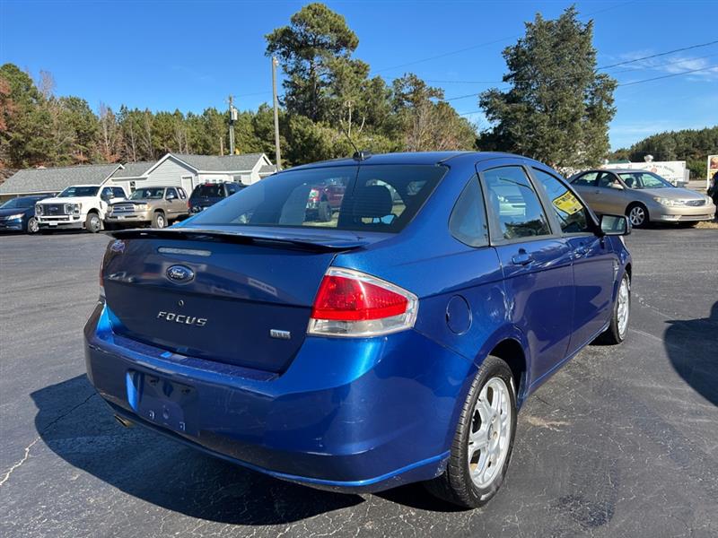 Ford Focus SE Sedan 2008