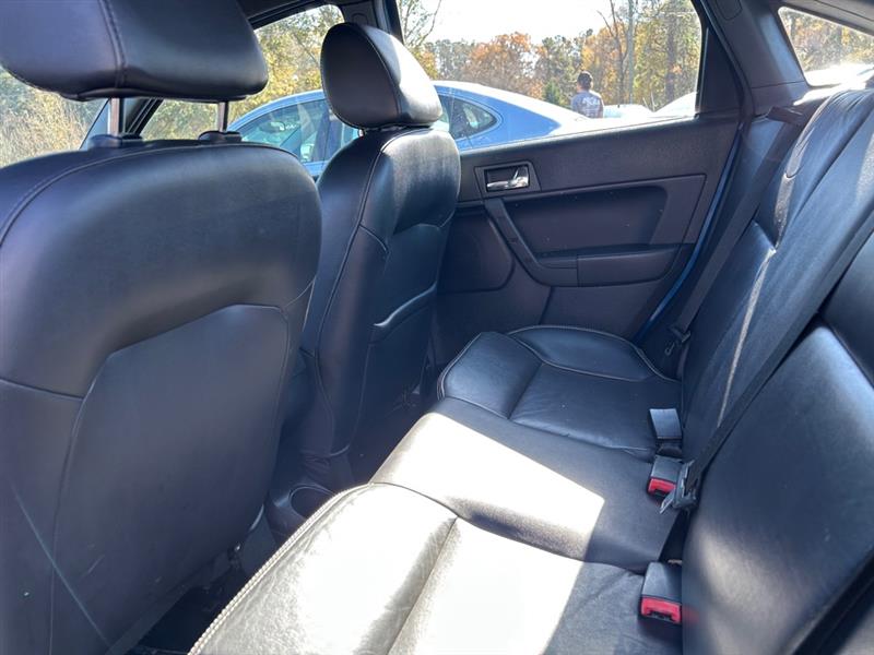 Ford Focus SE Sedan 2008