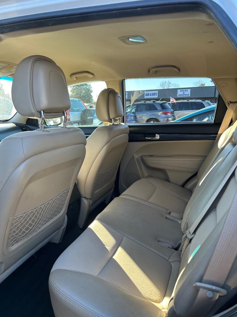 Kia Sorento EX 2WD 2011