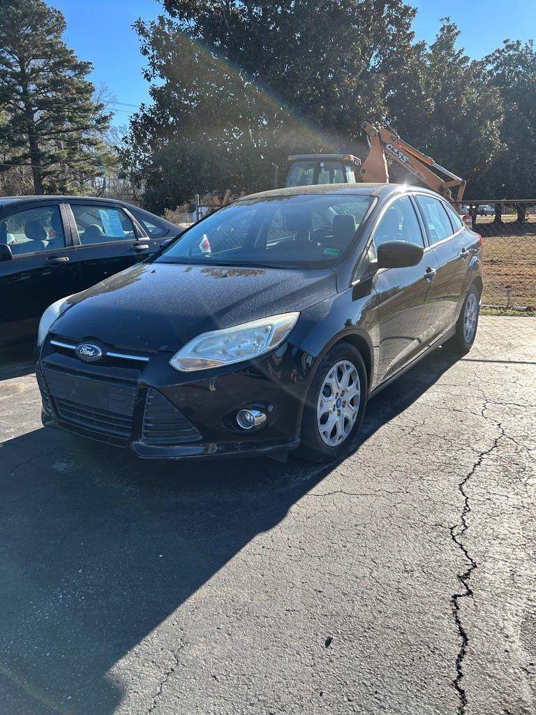 Ford Focus SE Sedan 2012