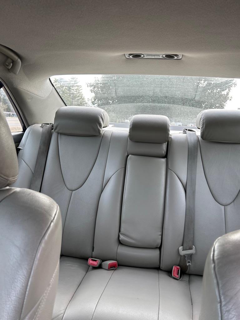 Toyota Camry Base 6-Spd AT 2011