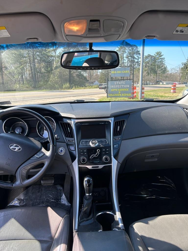 Hyundai Sonata SE Auto 2011