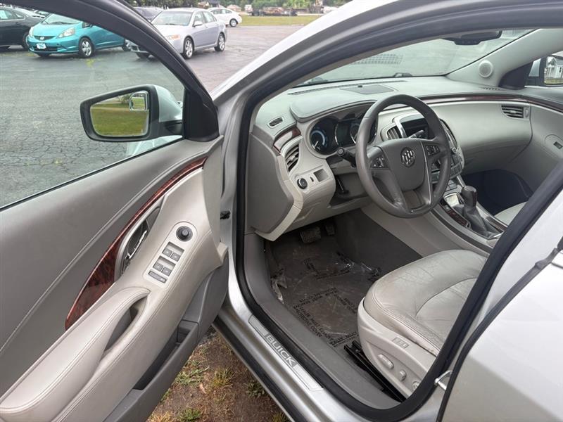 Buick LaCrosse CXL FWD 2011