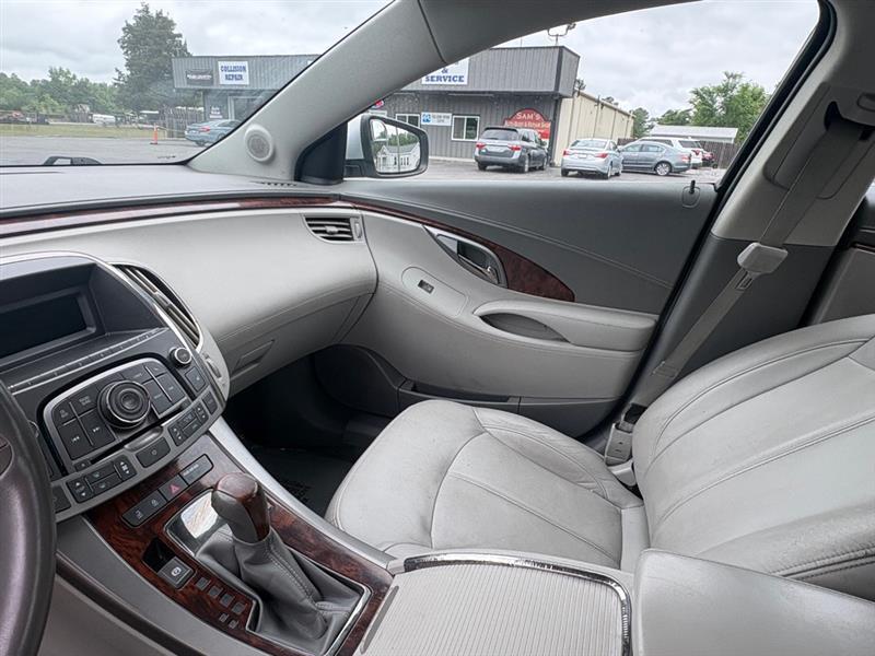 Buick LaCrosse CXL FWD 2011
