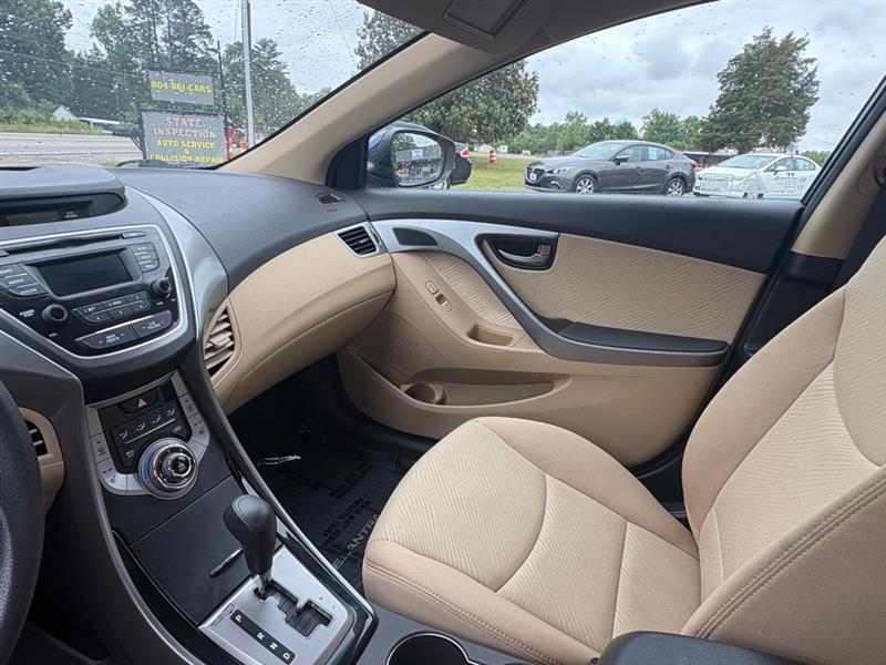 Hyundai Elantra GLS M/T 2013