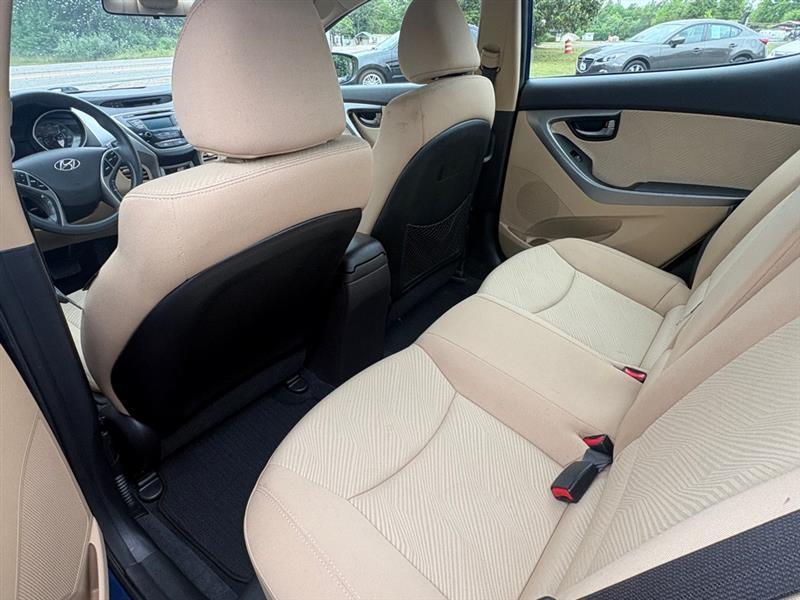 Hyundai Elantra GLS M/T 2013