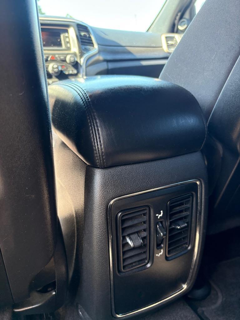 Jeep Grand Cherokee Laredo 2WD 2015