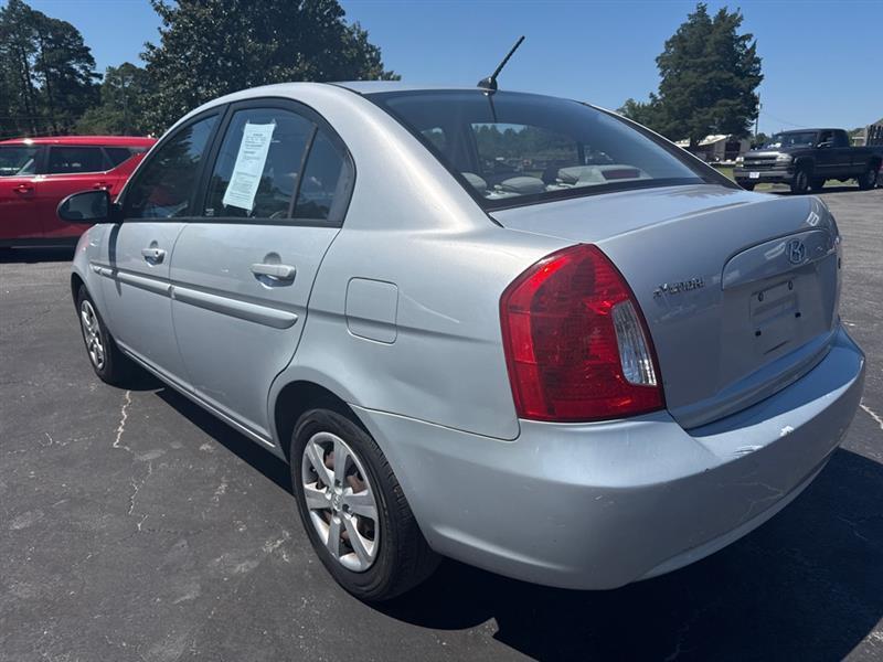 Hyundai Accent GLS 4-Door 2008