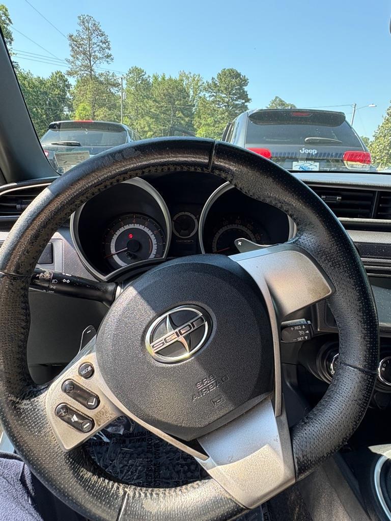 Scion tC Sports Coupe 6-Spd AT 2015