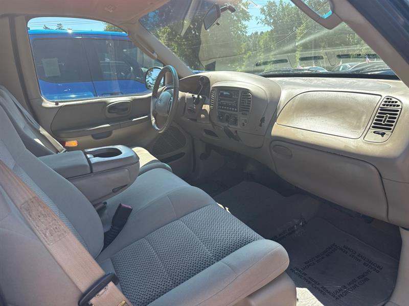 Ford F-150 XL SuperCab Short Bed 2WD 2002