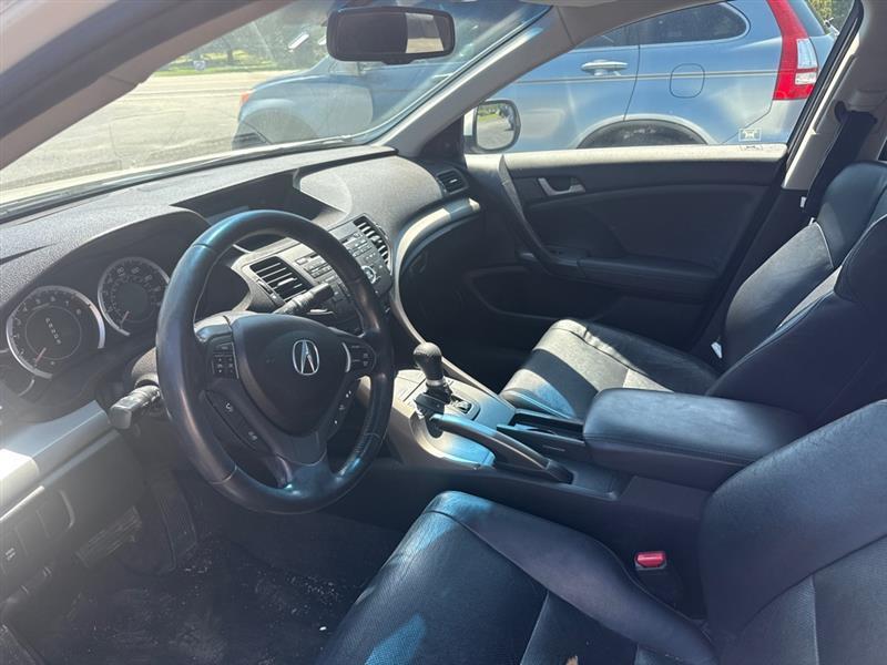 Acura TSX 5-Speed AT with Tech Package 2009