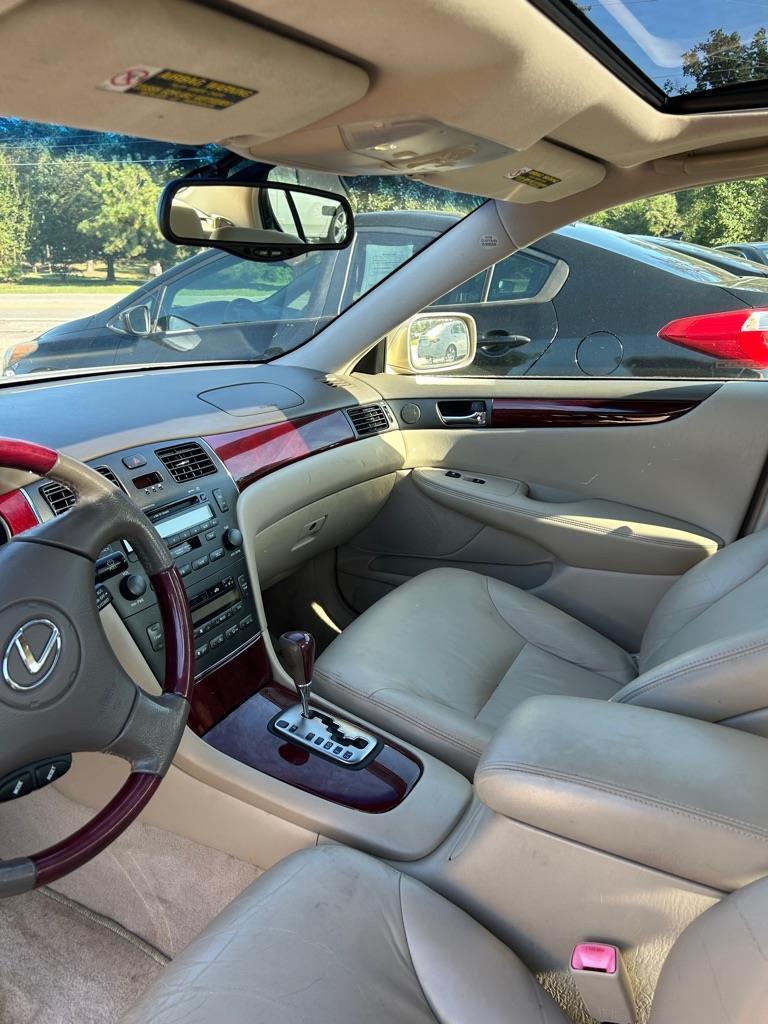 Lexus ES 330 Sedan 2004